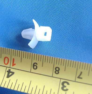 625951A  Clip for Hardtop wire - Image 3